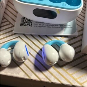 Wireless Earbuds with Charging Case - White and Blue